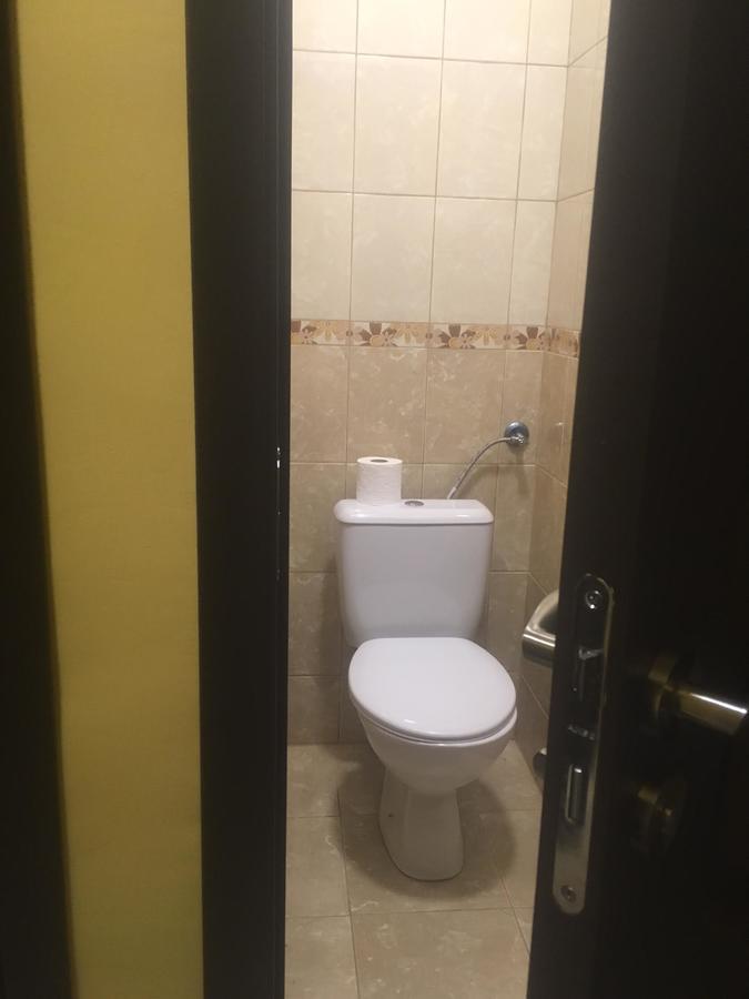 Auberge de jeunesse 123 *